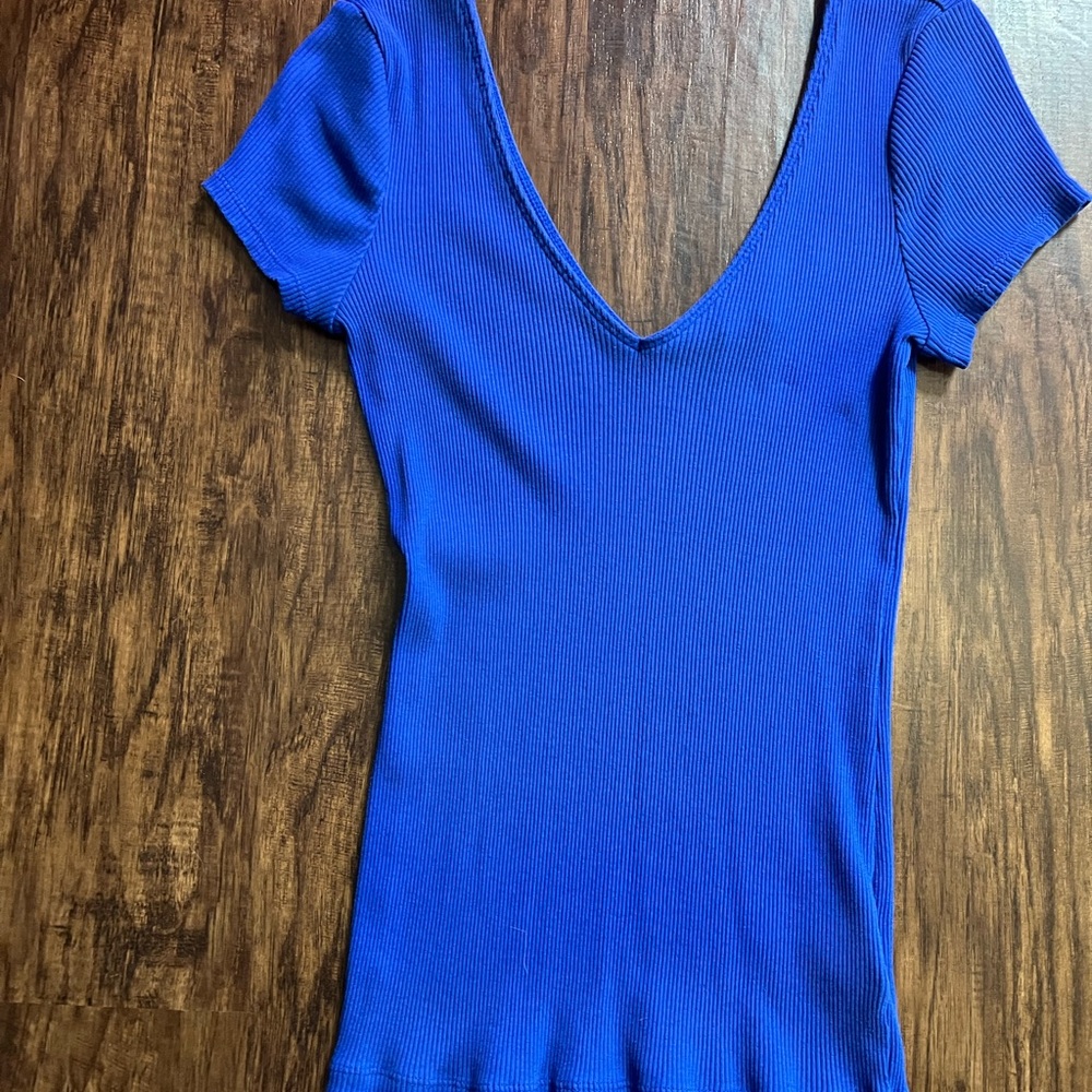 Express One Eleven Medium Top